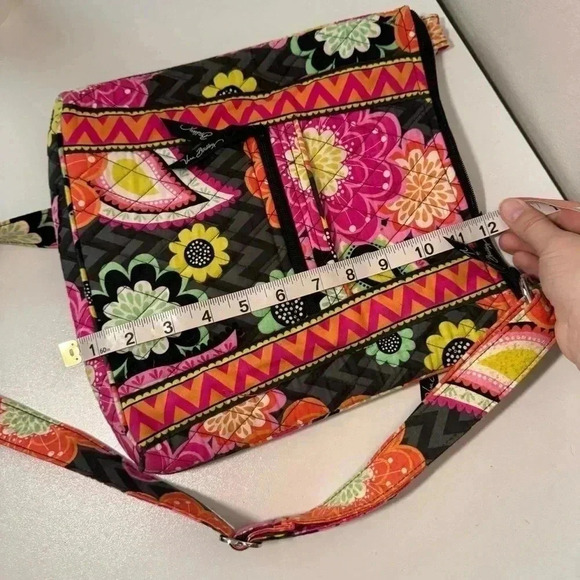Vera  Bradley Ziggy Zinnia Pink Orange Floral Iconic Hipster Crossbody Zip Bag - Picture 9 of 9
